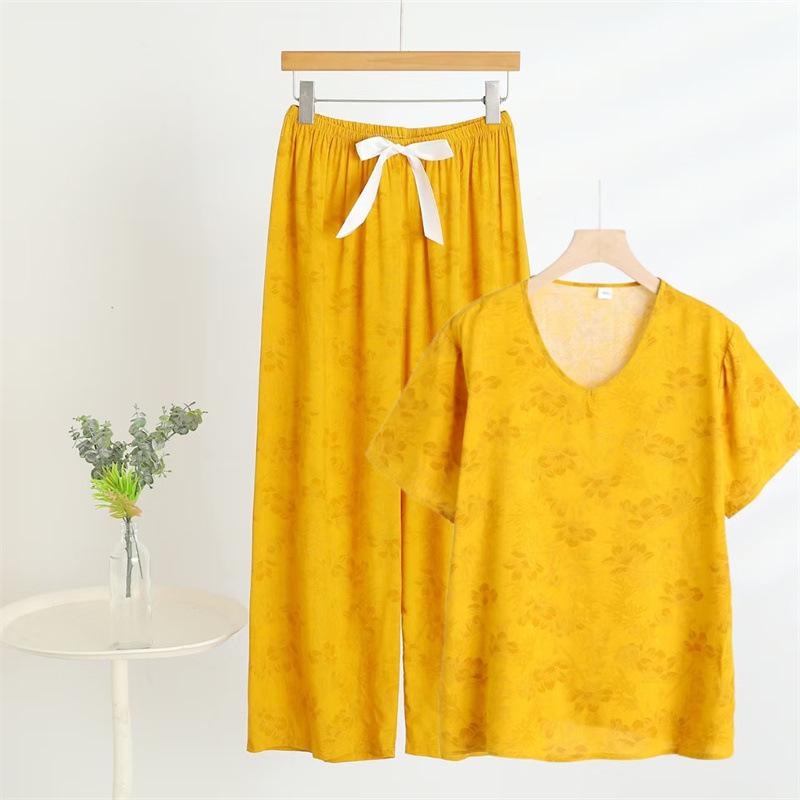 2025 Summer Floral Cotton & Rayon Women's Short-Sleeve V-Neck Top and Wide-Leg Pants Set for Middle-Aged & Elderly Moms