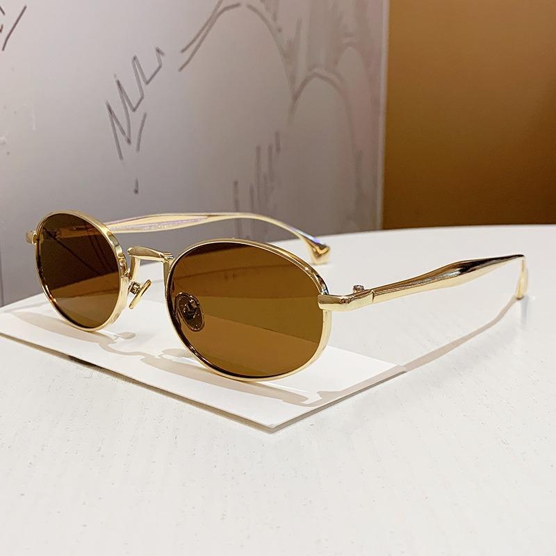 Vintage Luxur Oval Women Sunglasses New Metal Frame Personality Glasses Fashion Design Small Frame Eyewear Uv400
