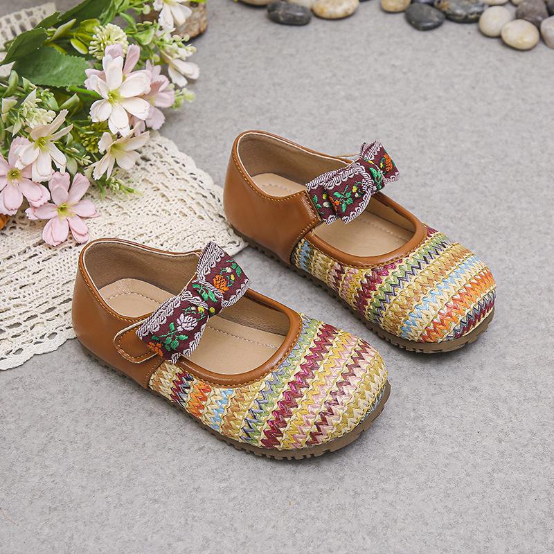 

Girls Fashion LeatherShoeNew SpringChild Soft SingleShoeKorean EditionGirl Princess ShoeChild Anti Slip Lightweight BeanShoe 21