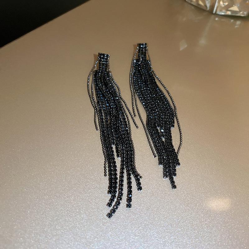European and American Black Diamond-encrusted Butterfly Flower Fringed Earrings Temperament Earrings Light Luxury Earrings Women
