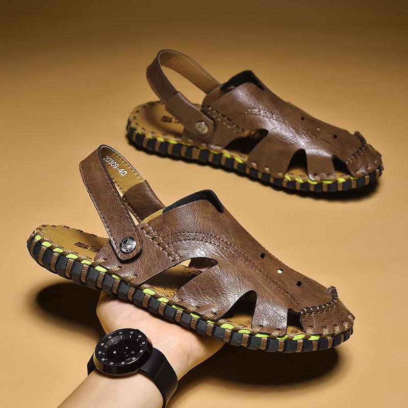 Men's Cross-Strap Breathable Closed-Toe Summer Sandals for Outdoor and Beach
