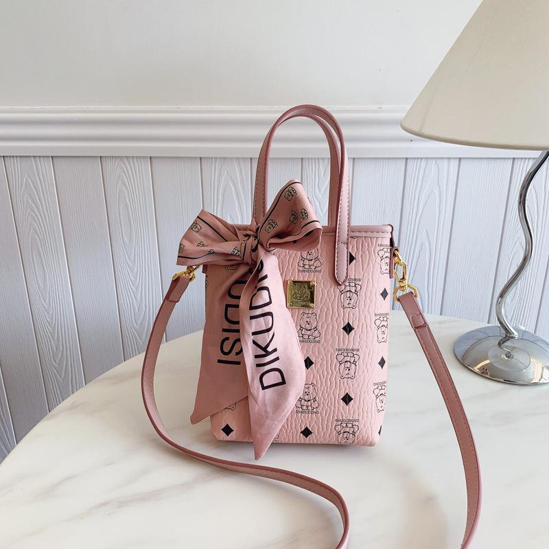 Niche Bag Women's New Fashion Casual Messenger Bag Popular Trend Simple Portable Bucket Bag