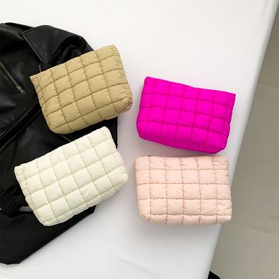 Gesteppte Make-up-Tasche, geschwollen, Make-up-Organizer, Aufbewahrungstasche mit Reißverschluss, Kosmetik-Organizer-Etui, einfarbig, Kosmetiktasche für Damen