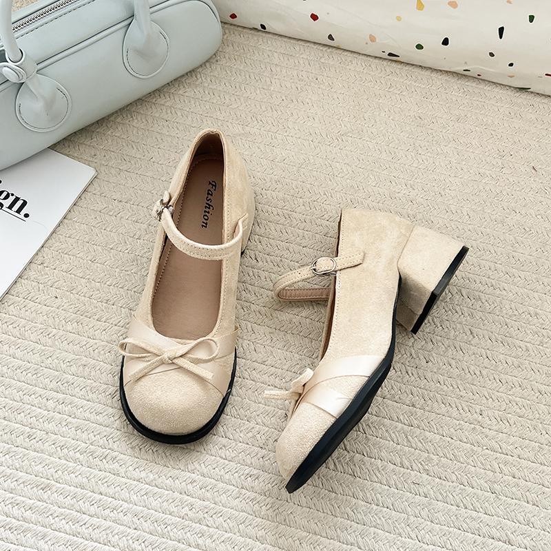 

Весна Новые Туфли Мэри Джейн на Толстом Каблуке для Женщин с Квадратным Носком и Мелким Бантиком-Бабочкой Повседневная Женская Обувь 35 бежевый