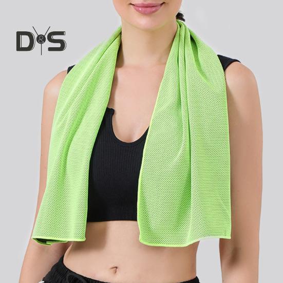Cooling Towel with Storage Box Quick Dry Mesh Cool Towel Portable Gym Sweat Towel for Extreme Heat Yoga Running Hiking Fitness