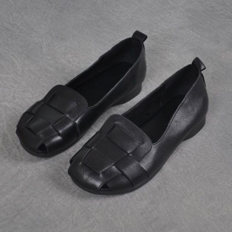 Soft Leather Hollow Woven Sandals Women's Spring and Summer New Flat-soled Single Shoes Retro Soft-soled Non-slip Sandals