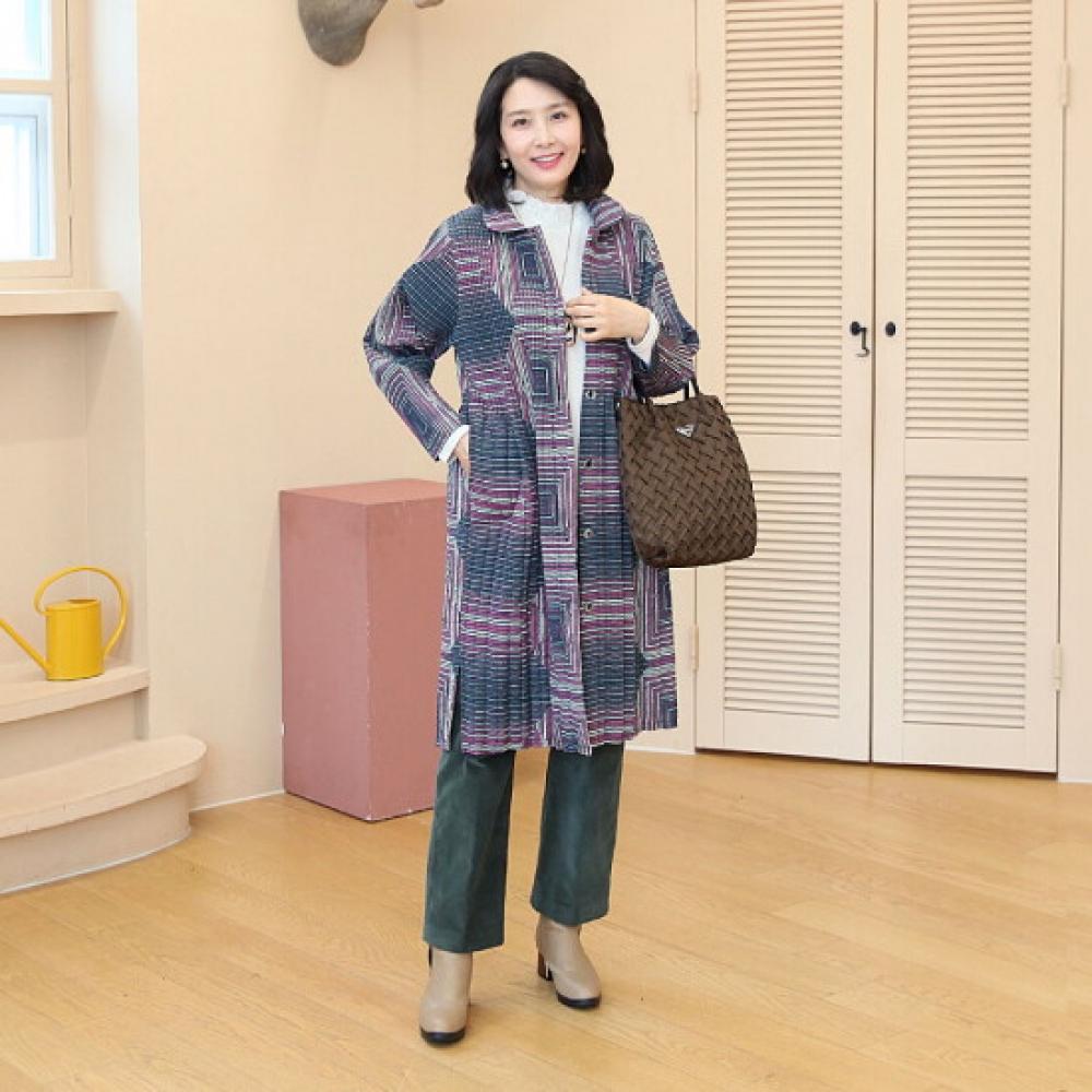 Shiz Madam Missong Art Fit Pleated Quilted Coat J31761