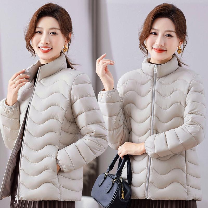 Winter Women's Standing Collar Cotton Jacket Women's Loose Short Lightweight Cotton Jacket Women's Korean Version Slim Fit and Slimming Cotton Jacket