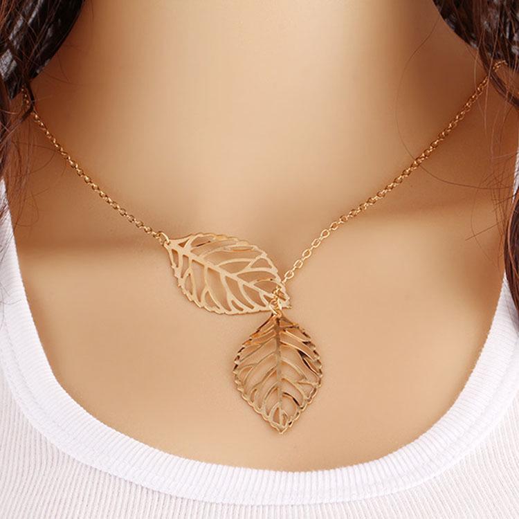 Vintage Metallic Colorful Leaf Pendant Necklace - Simple and Versatile Design