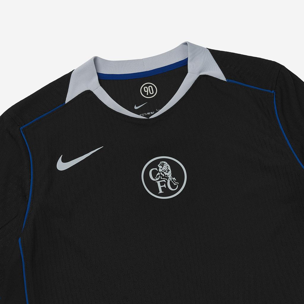 Nike Maglia da Calcio a Maniche Corte Total 90 Dri-FIT ADV Match Series Chelsea Football Club Stagione 2025/26 Terza Partita Traspirante Confortevole HM3194-011
