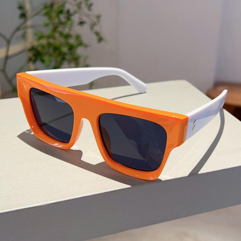 Big Frame Square Rivet Sunglasses Women For Men Fashion Vintage Trend Sun Glasses Luxury Brand Designer Punk Flat Top Shades