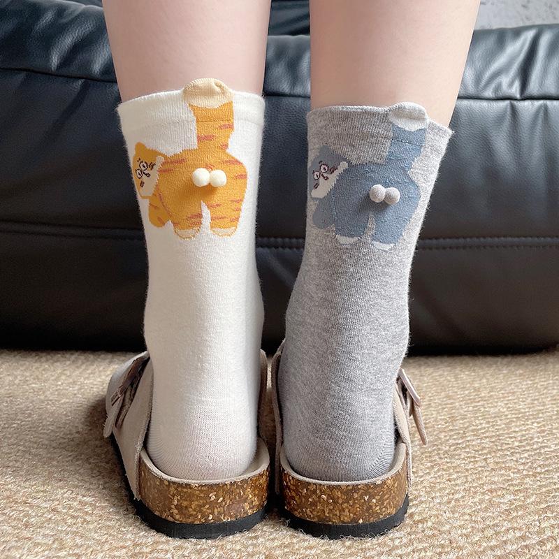 Trendy Cartoon Cat Egg Women's Mid-Calf Cotton Socks - Autumn/Winter Individualistic Funny Long Socks