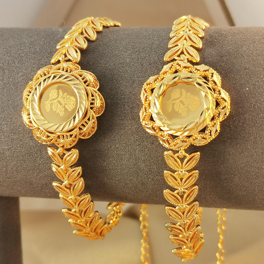 Sand Gold Flower Leaf Bracelet: New Chinese Style, Light Luxury, Women’s Hollow Design with Long-lasting Color Retention for a High-end Feel.