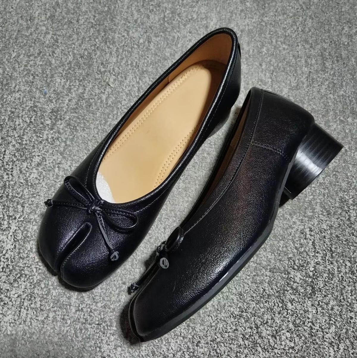 

Женские туфли с раздвоенным носком 2025 новые универсальные ретро-модные на каблуке-подкове, на каблуке-копытце, с открытым верхом, на толстом каблуке, на среднем каблуке, с бантом, одинарные туфли 40