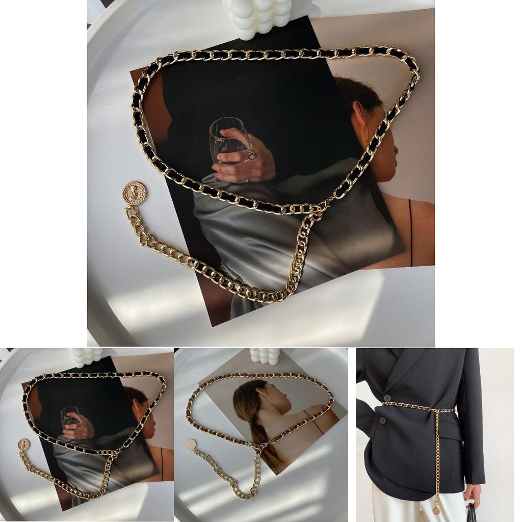 Chaîne de taille chic pour femme avec des maillons métalliques stylés, parfaite pour les tenues d'été et les robes