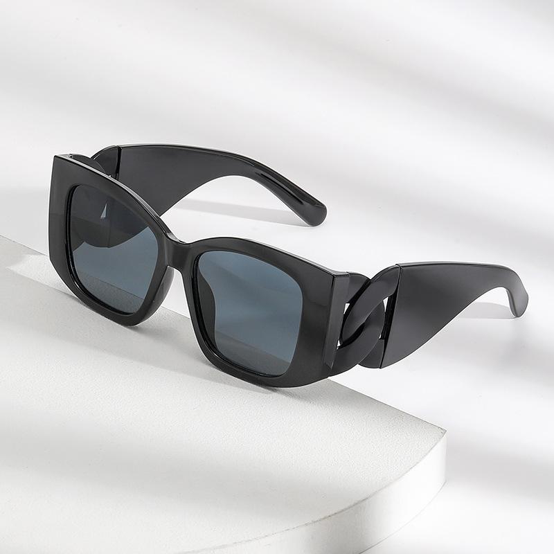 Luxury Brand Designer Oversized Square Sunglasses Women For Men Vintage Punk Elegant Sun Glasses Big Frame Twist Chain Shade