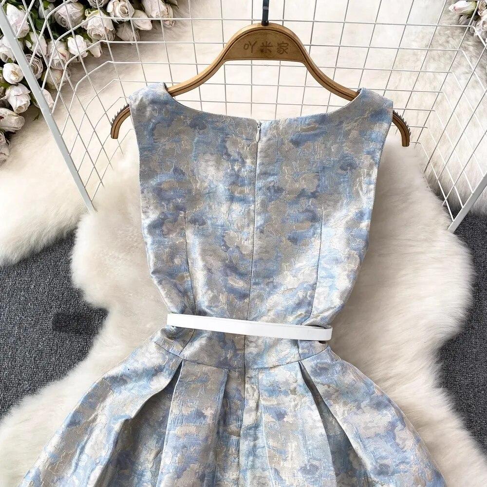 Letní elegantní květinové žakárové večerní společenské šaty dámské čtvercový límec bez rukávů tílko motýlkový pásek plesové šaty