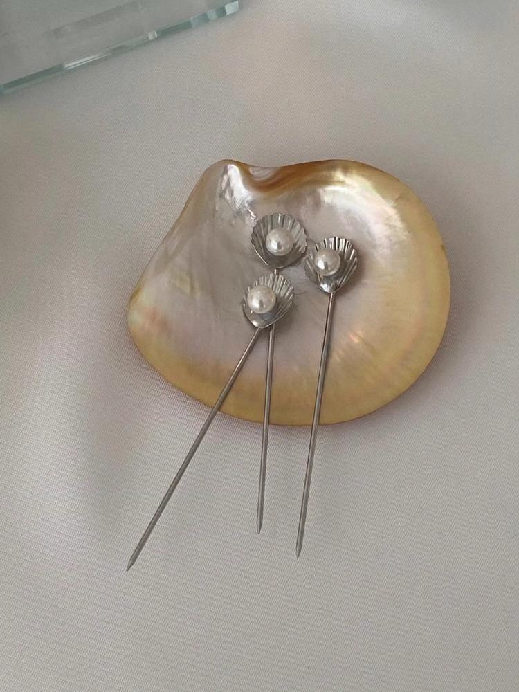 

Original Fruit Sign Instagram Style Cute Summer Metal French Small Pearl Shell Fruit Fork Desserts Cutlery 304 Stainless Ste