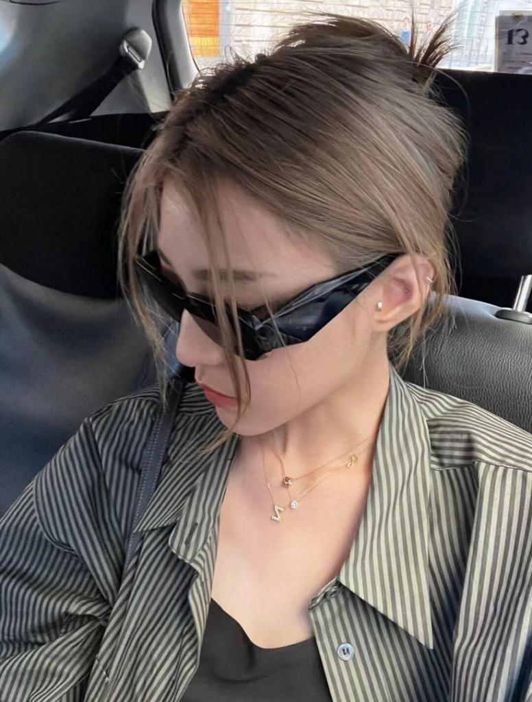 2025 Unisex Cat-Eye Sunglasses, High-End Rectangular Frame, Fashionable Sun Protection.