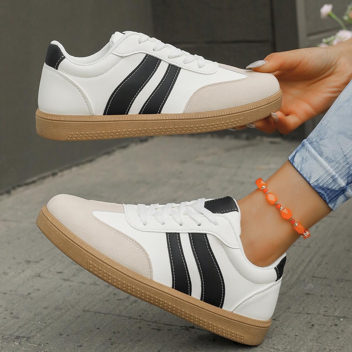 

Весна и осень простые маленькие белые туфли 2025 года новые модные спортивные и досуговые удобные универсальные удобные туфли для женщин 42