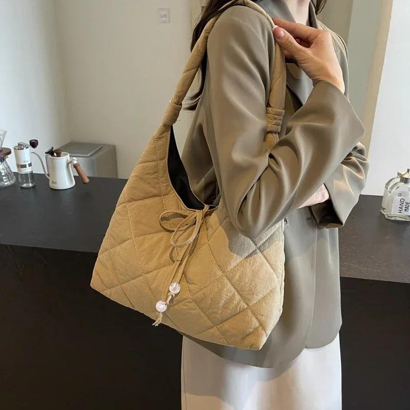 Large traveling bag for women  new fashion arc bag autumn popular canvas armpit bag simple wild