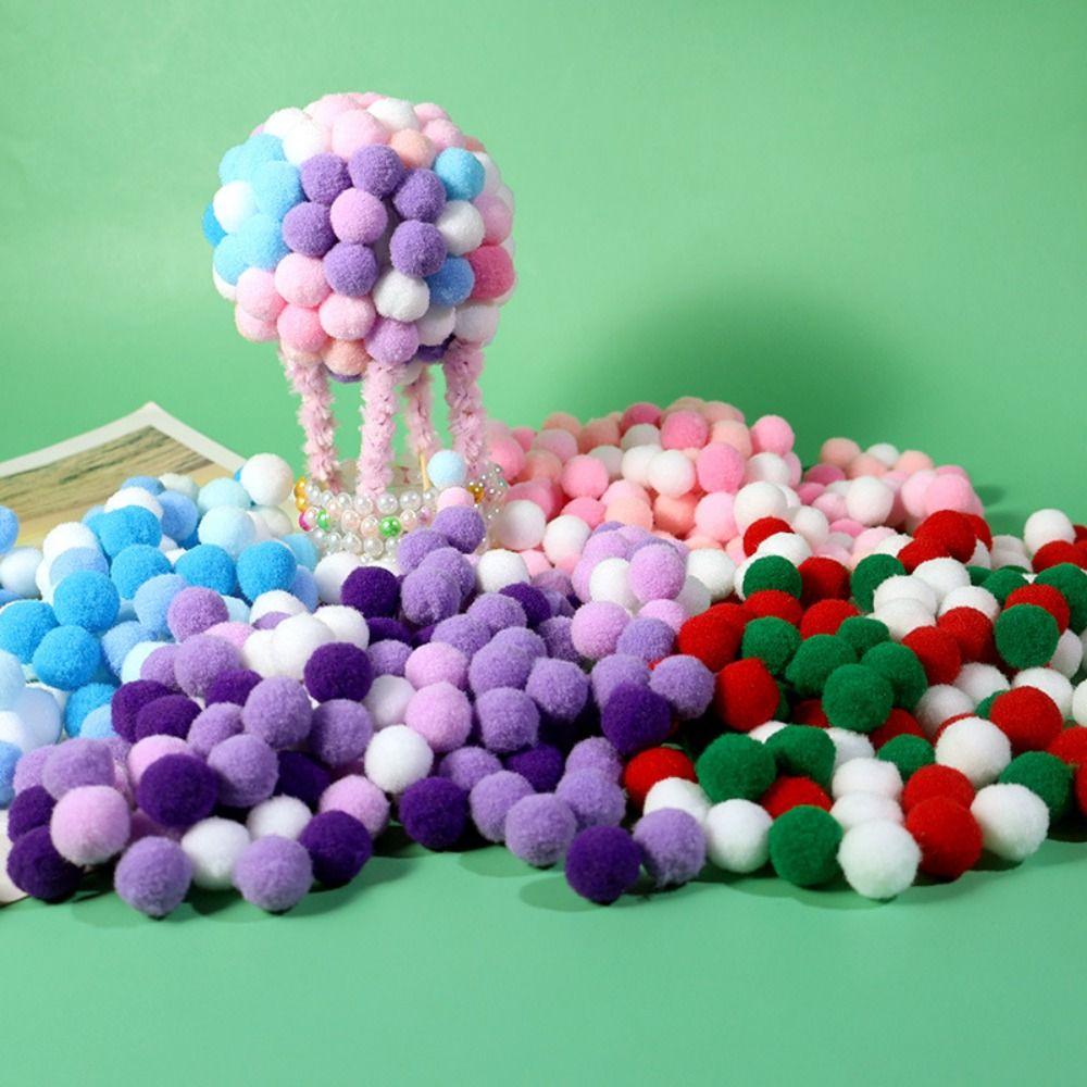 1 balení Vánoční barvy Pomponové kožešinové kuličky Makronkové barvy DIY Plyšová kulička DIY Pom Pom kulička Svatba