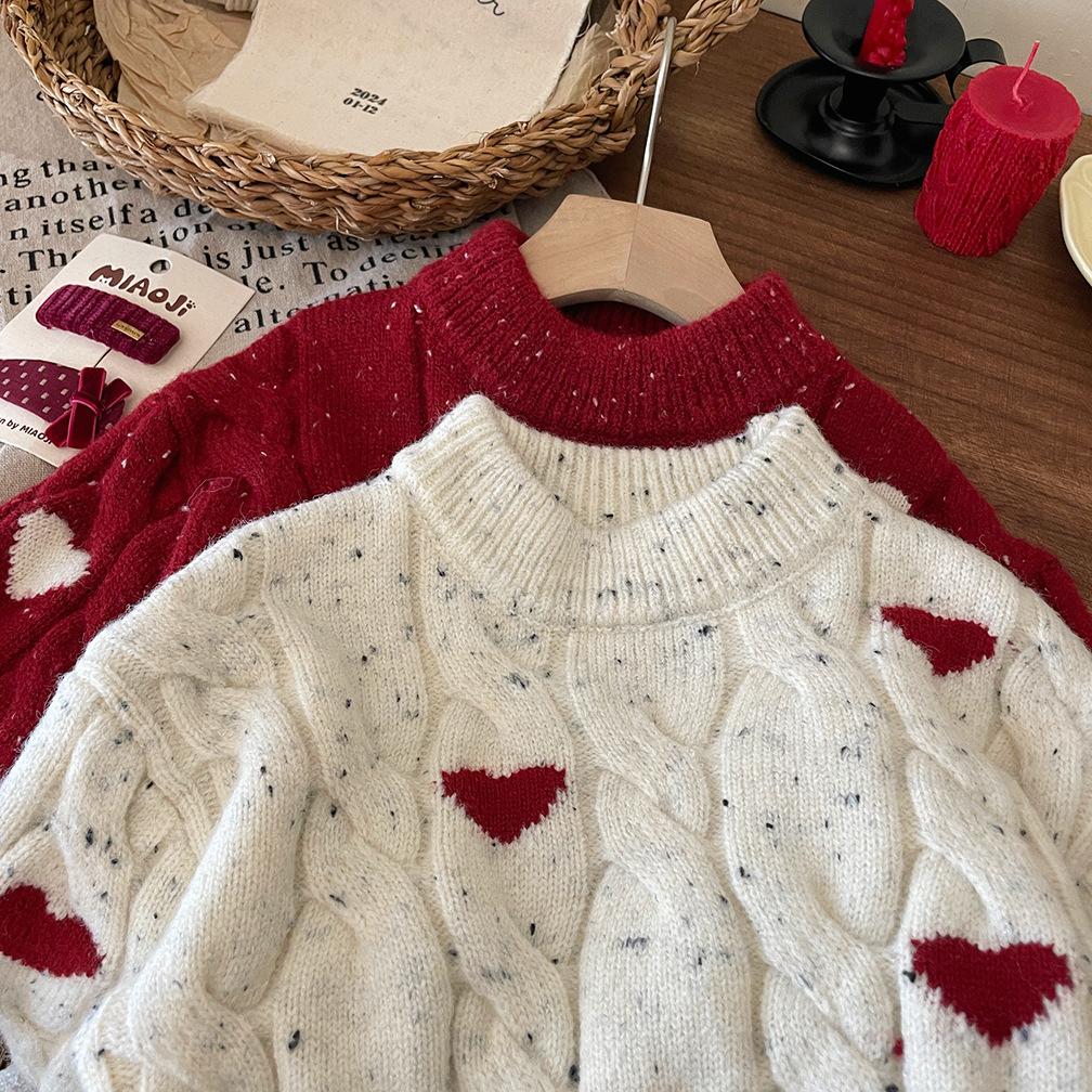 Girls winter red thickened love knitted sweater 2026 winter new baby girl Korean version foreign style pullover sweater