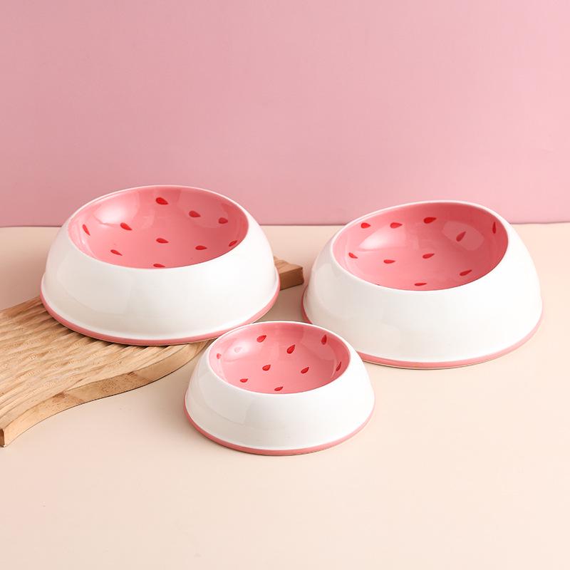 Ceramic High-Leg Cat Bowl, Large-Diameter, Slanted, Anti-Tip, Neck Protection, Cute Japanese Style for Cats and Dogs.