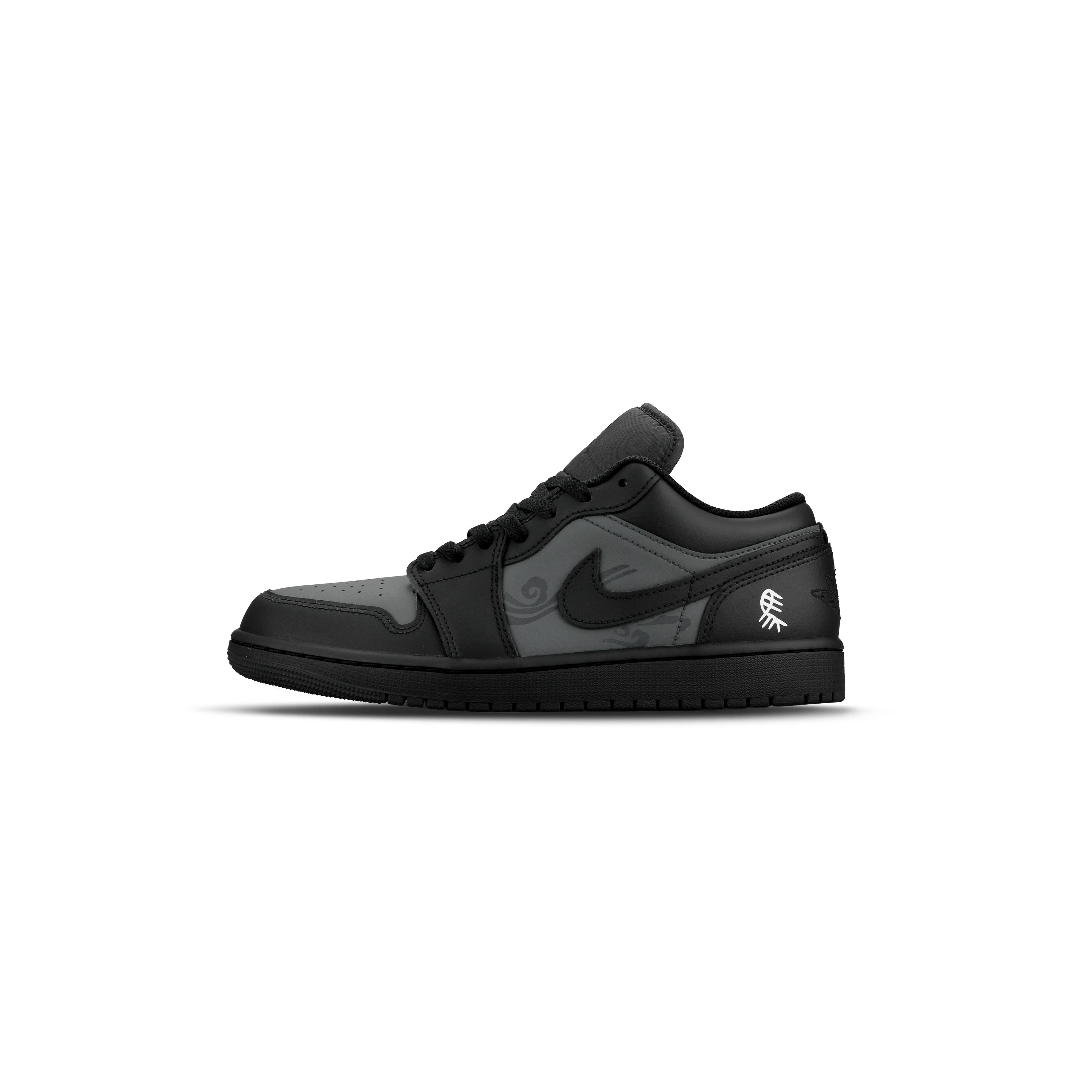 

Jordan Air Jordan 1 Abrasion Resistant Slip Resistant Low top Vintage Basketball Shoes Men s Black Gray 553558-093(Team1737) 42.5