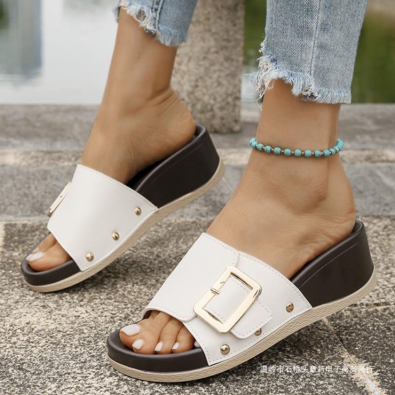 Fish-mouthed Thick-soled Belt Buckle One-strap Casual Slippers, Fashionable Large-sized Beach Women's Shoes