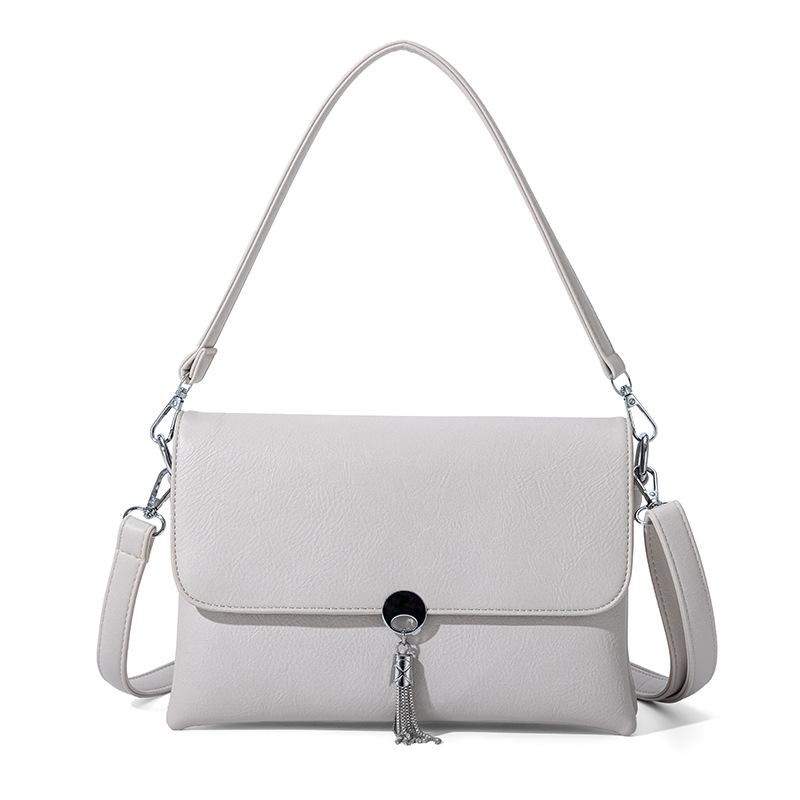 Large Capacity PU Leather Crossbody Bag for Commuting