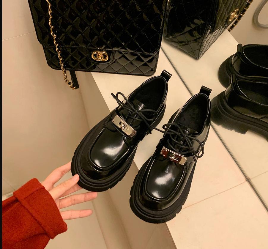 

Найди второй волосок! Виноградная мать то же самое британский стиль шнуровка одинарная обувь толстый каблук толстая подошва маффин замок лофер маленькая кожаная обувь 40 чёрный