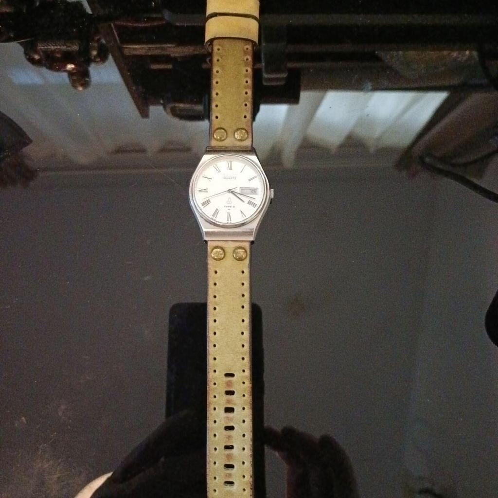 Used SEIKO TYPE II Quartz Watch Working Item Vintage Made In 1977
