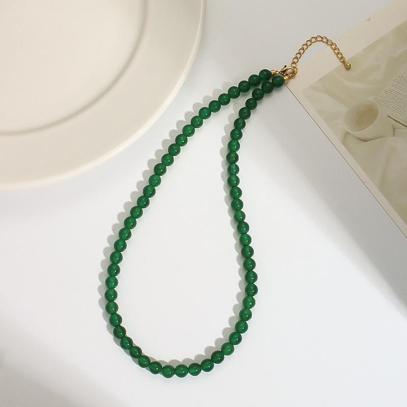 Elegant Green Agate Layered Necklace: High-End Ethnic Design with Chalcedony Beads, New Chinese Fashion Style
