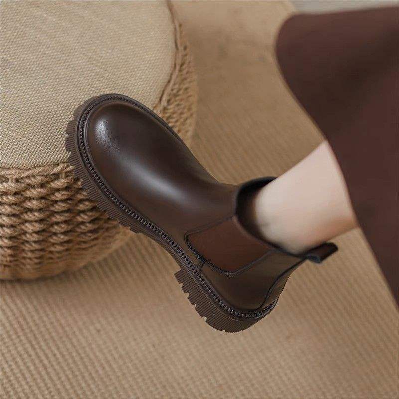 Korta stövlar dam Chelsea boots 2025 nya höst och vinter rökrör tunna stövlar tjock-sula Martin boots ins Brittisk stil