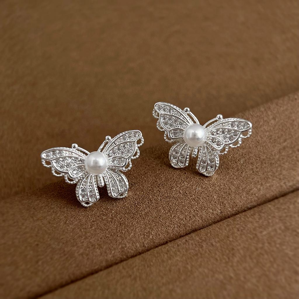Rhinestone Inlaid Butterfly Stud Earrings with Imitation Pearl Elegant Silver Hollow Butterfly Earrings Women Wedding Party Jewelry Gift Butterfly