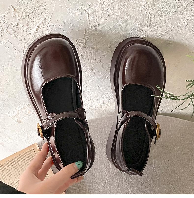 Black retro round head platform small leather shoes women's 2025 new spring and autumn with skirt French heightening Mary Jane single shoes
