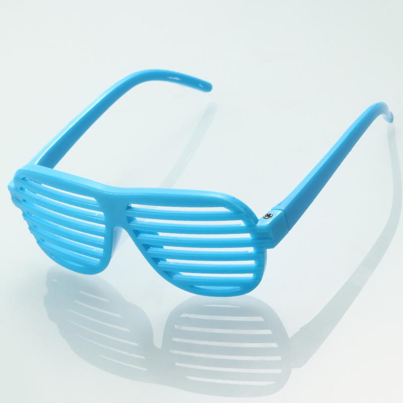 Trendy Cat Sunglasses - UV Protection Cool Metal Accessories for Pets
