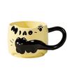 Ręcznie Malowany Czarny Kot Ceramiczny Kubek - Duży Uchwyt, Wzór z Reliefem Zwierzęcia, Angielska Litera, Odporny na Wysoką Temperaturę