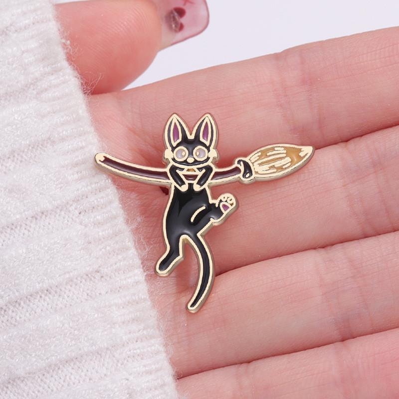 Chic Cat Black Lapel Pin Stylish Alloy Brooch Perfect For Decoration And Giving Gift