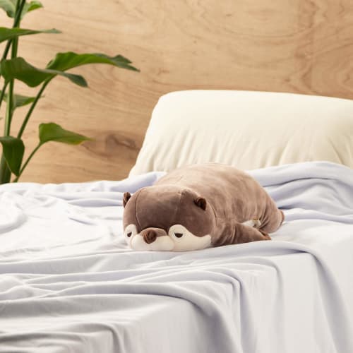Livheart Premium Sleepy Animals Otter Kururi Body Pillow, Medium Size (Approx. 56cm in Length), Fluffy and Squishy Plush Toy, Perfect as a Gift, Produ