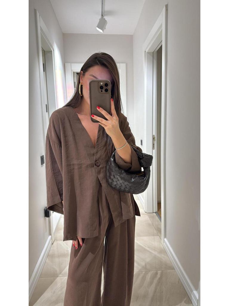 2025 Women's Casual V-neck Top & High-waisted Pants Set