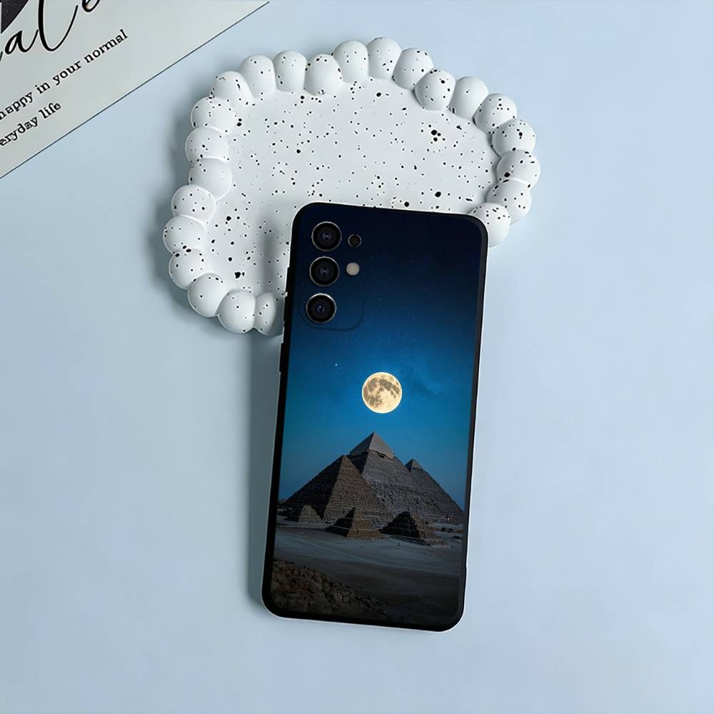 The E-Egyptian -P-Pyramids Black Soft Silicone Phone Case for Samsung S25, S24, S21, S22, S23, S30, Ultra, S20, Plus, FE, Lite