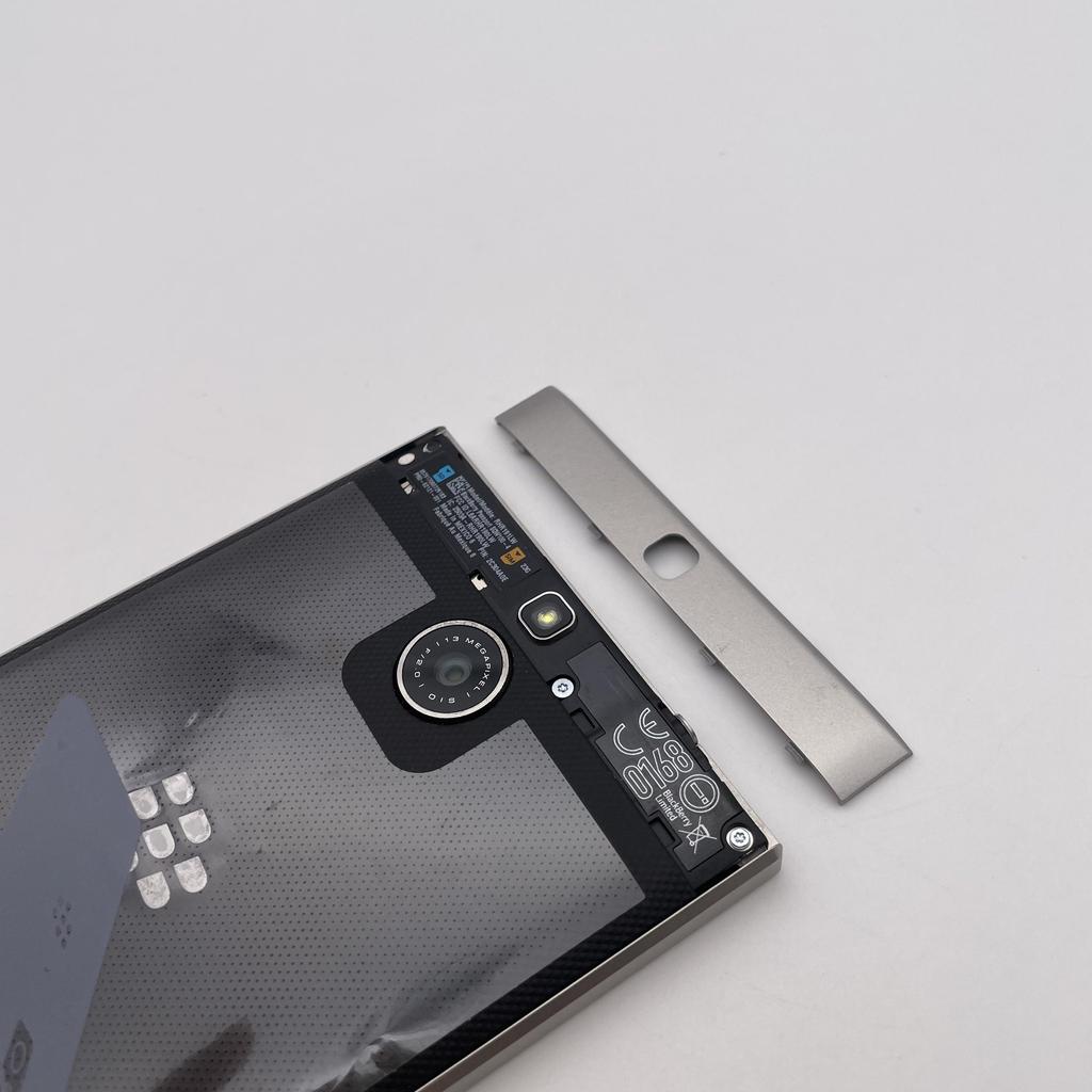 Überholter Blackberry Passport (-4) Q30 Passport Sliver Edition 4G NETZWERK 3GB RAM 32GB ROM 13MP 4.5" Mobiltelefon Handy Mit 1 SIM