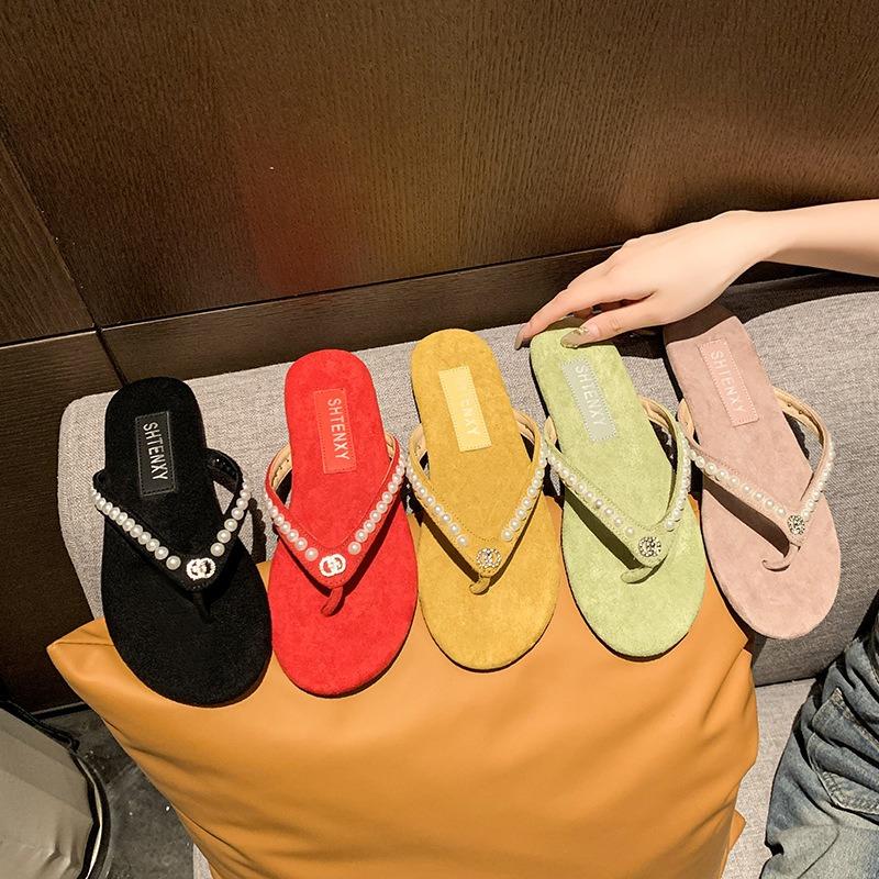Retro flat-bottomed slippers women's shoes summer wear seaside cool slippers fashionable red flip-flops