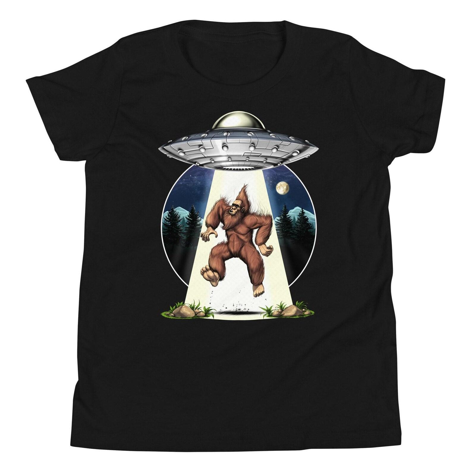 Bigfoot Alien Abduction Kids Shirt, UFO Boys T-Shirt, Bigfoot Clothing, Cryptozoology Tee, Cryptids Shirt, Bigfoot Clothes, Bigfoot Apparel 120