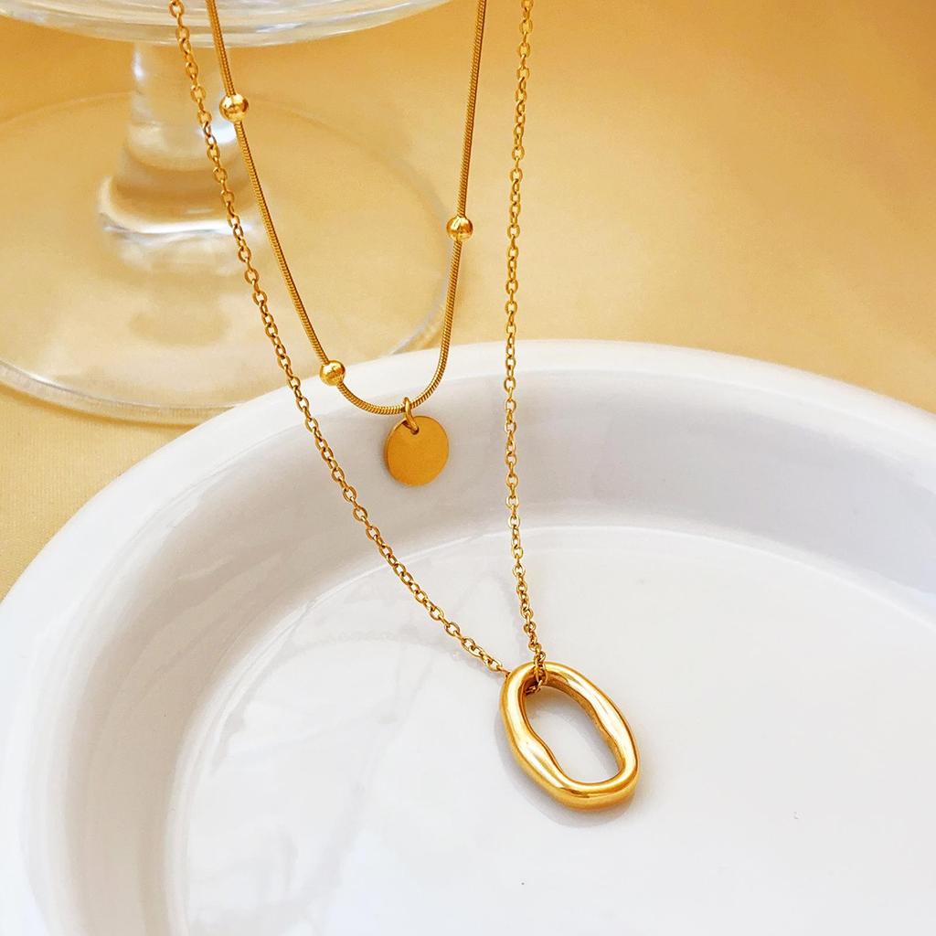 Elegantní nepravidelný geometrický dvouvrstvý zlatý náhrdelník z titanové oceli pro ženy - lehký luxusní klíční řetízek