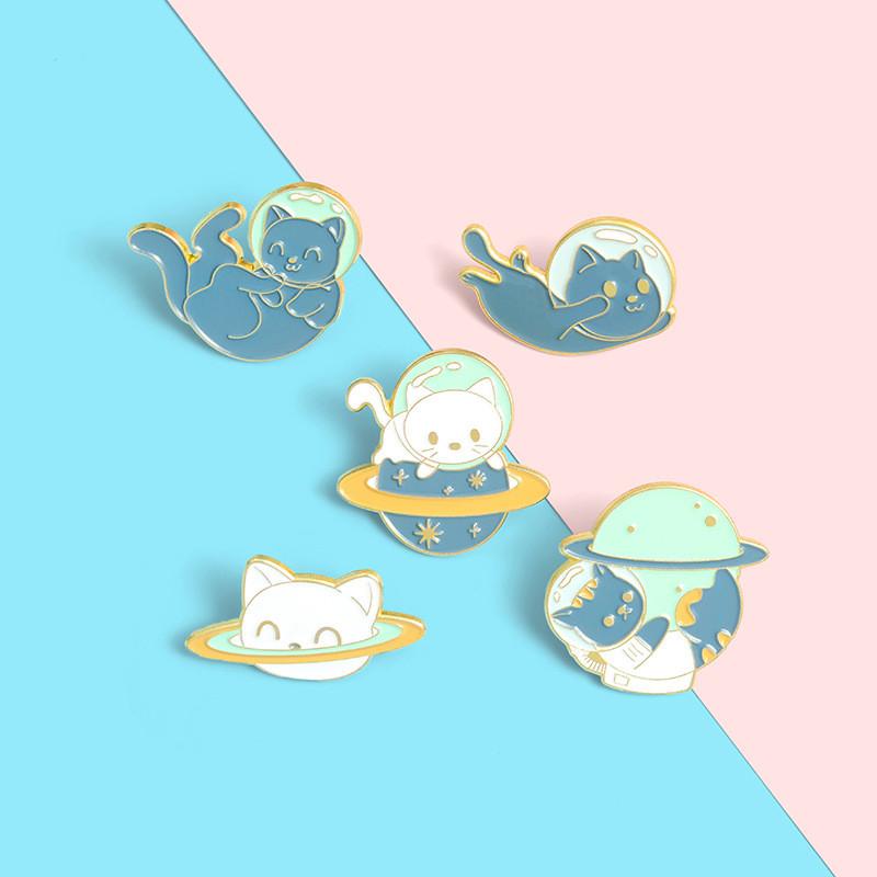 Catthemed Badge Delightful Trendy Space Cat Design Colorful Alloy Brooch For Fashion
