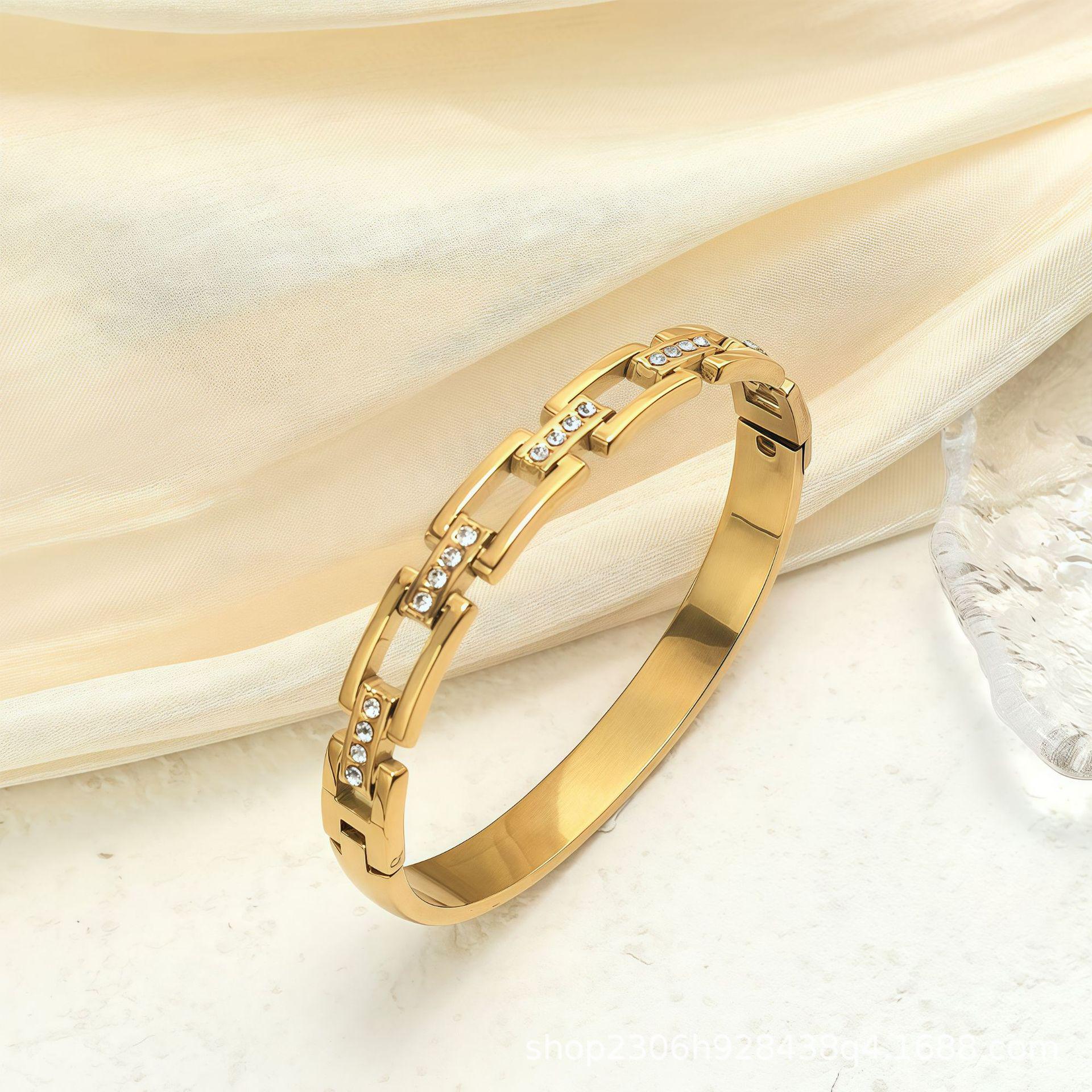 Геометрический браслет-косичка с ромбами в корейском стиле: Европейская и американская мода