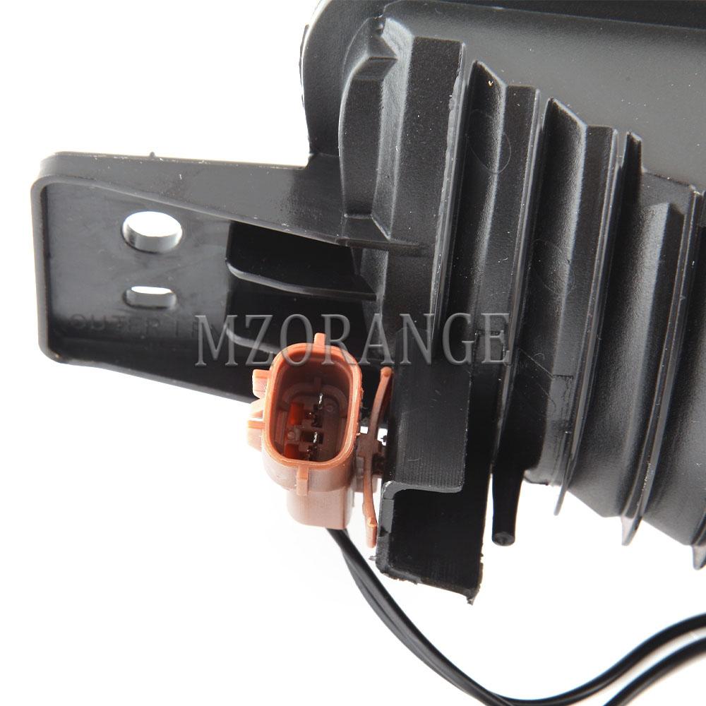 Rear Spare Tire Lamps Tail Bumper Light for Mitsubishi Pajero Montero 2007-2020 8337A068 Brake Stop Car Accessories